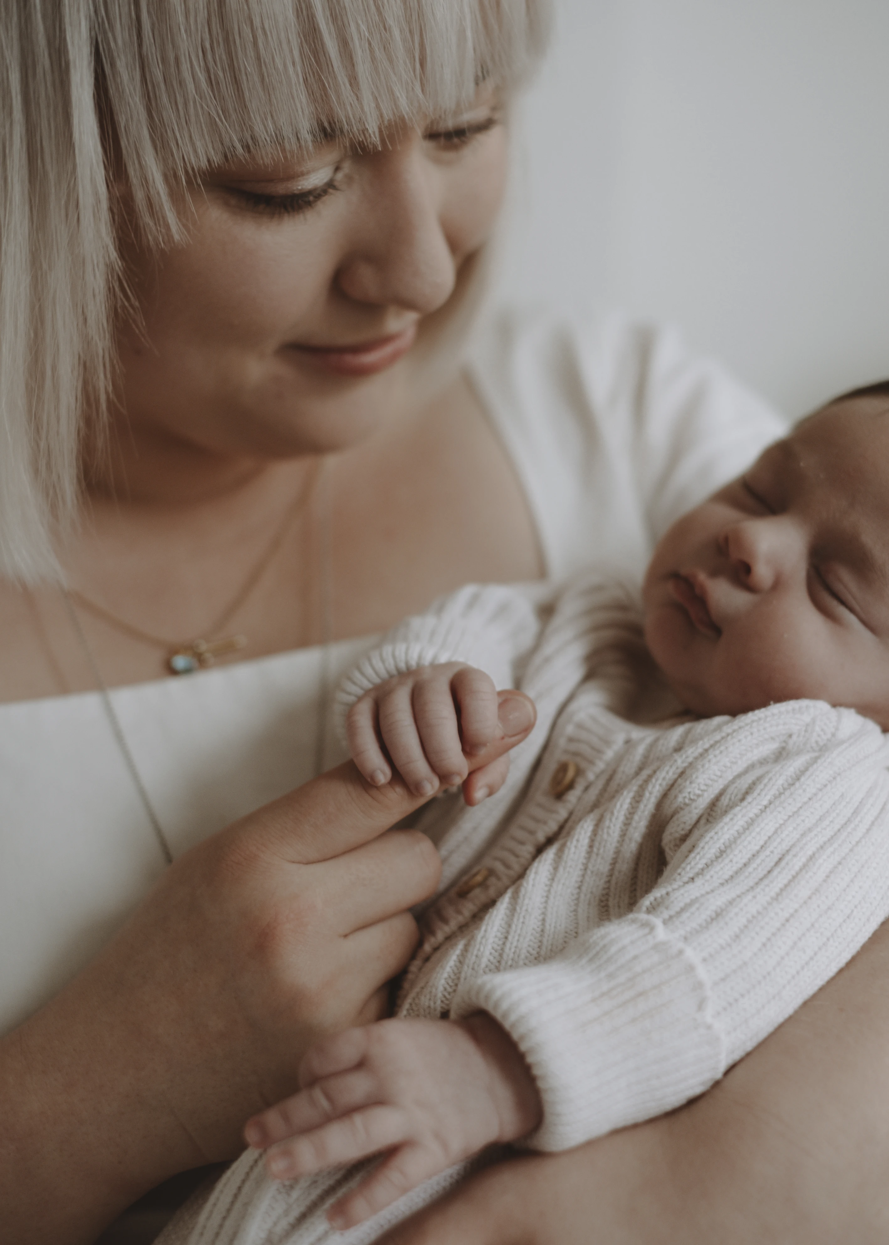 Newborn baby photography in Walthamstow, London by Rhiannon Emma