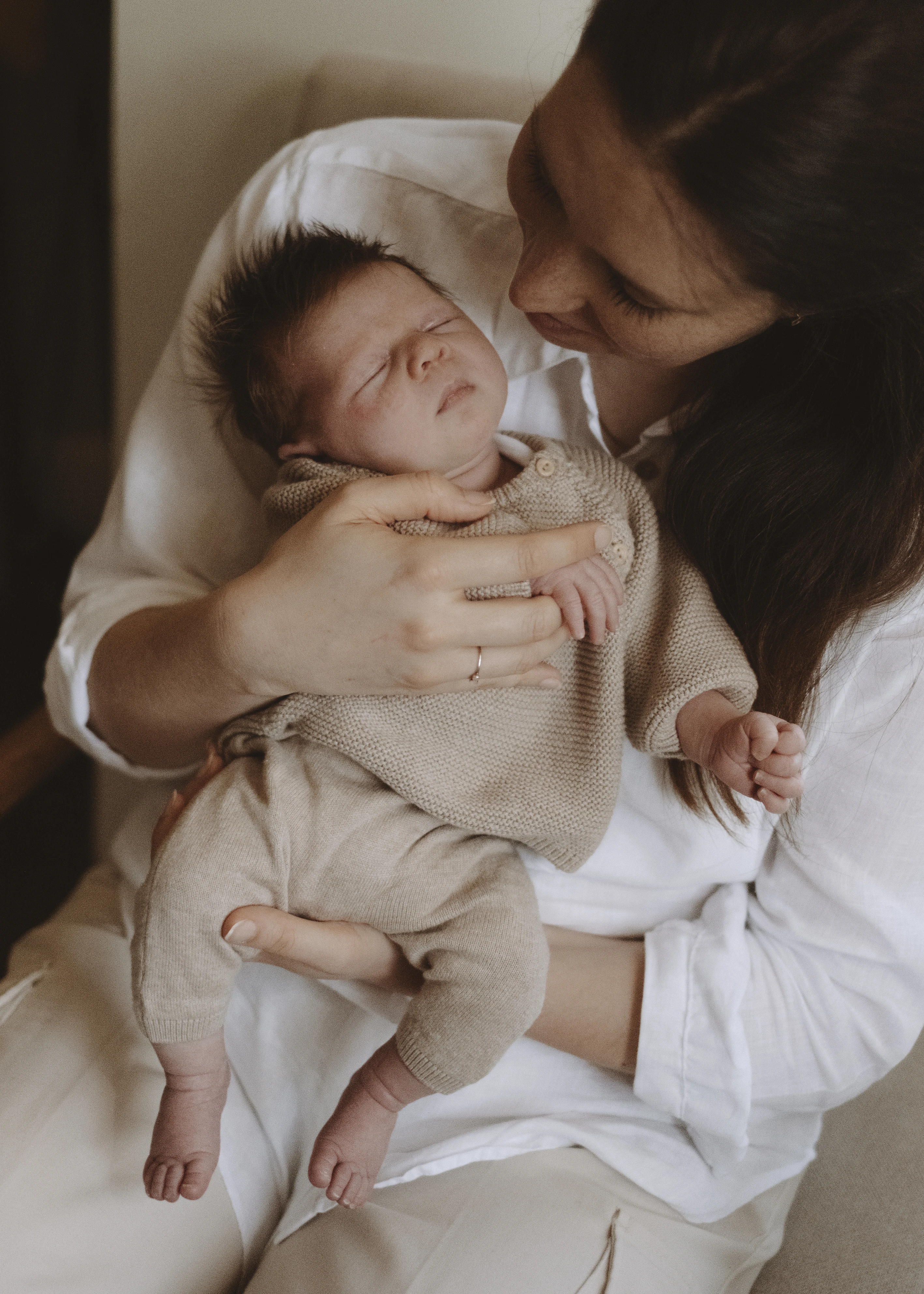 Newborn baby photography in Walthamstow, London by Rhiannon Emma