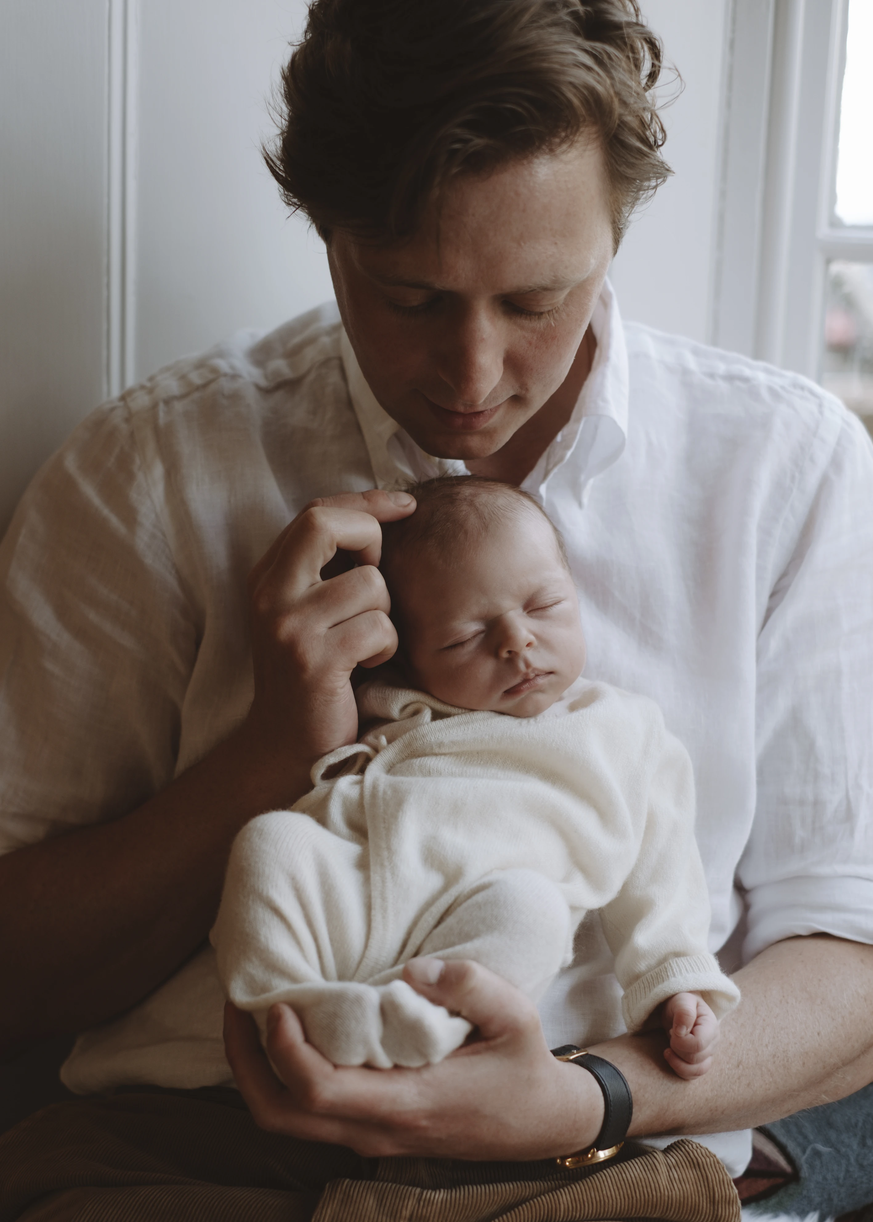 Newborn baby photography in Walthamstow, London by Rhiannon Emma