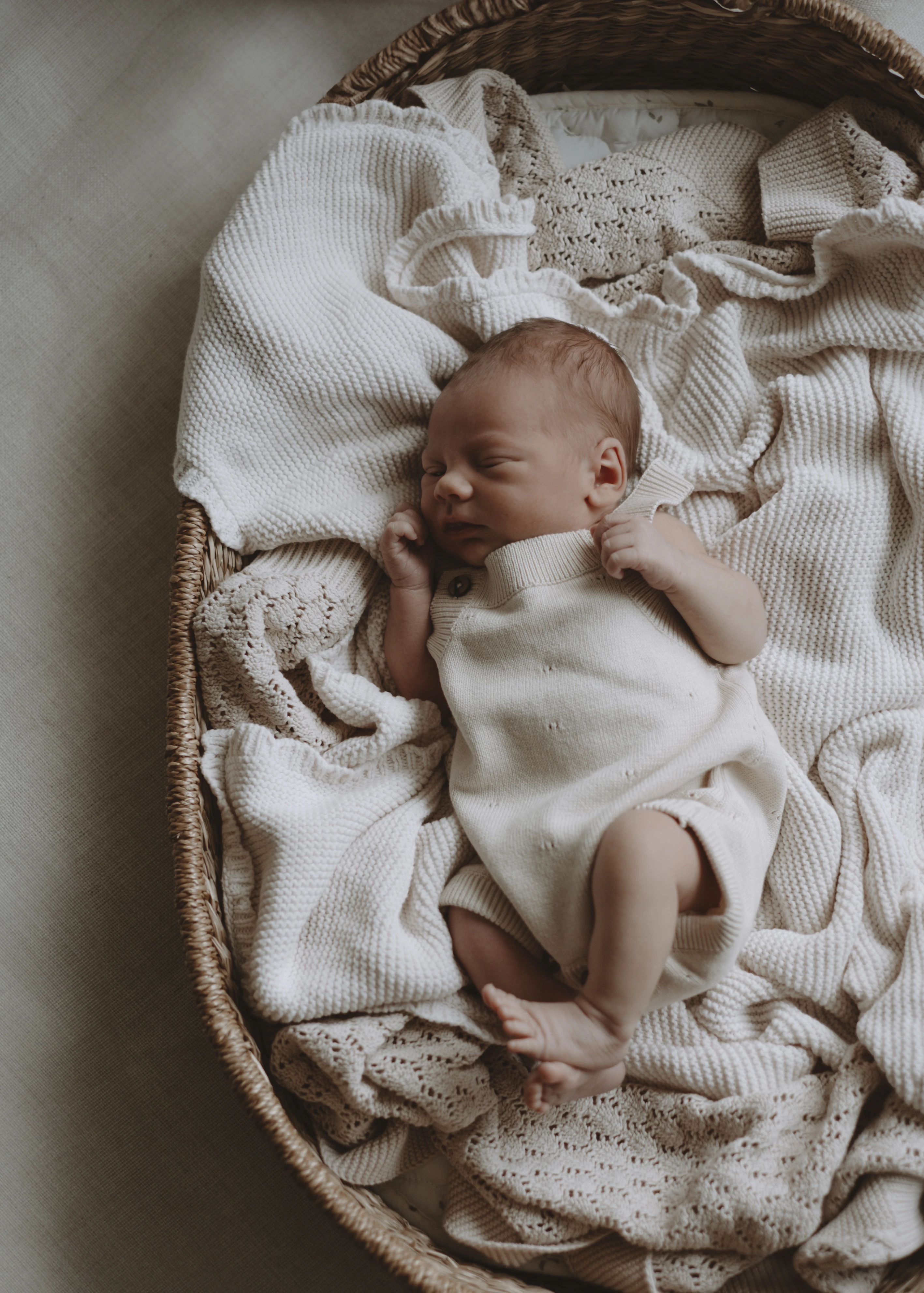 Newborn baby photography in Walthamstow, London by Rhiannon Emma