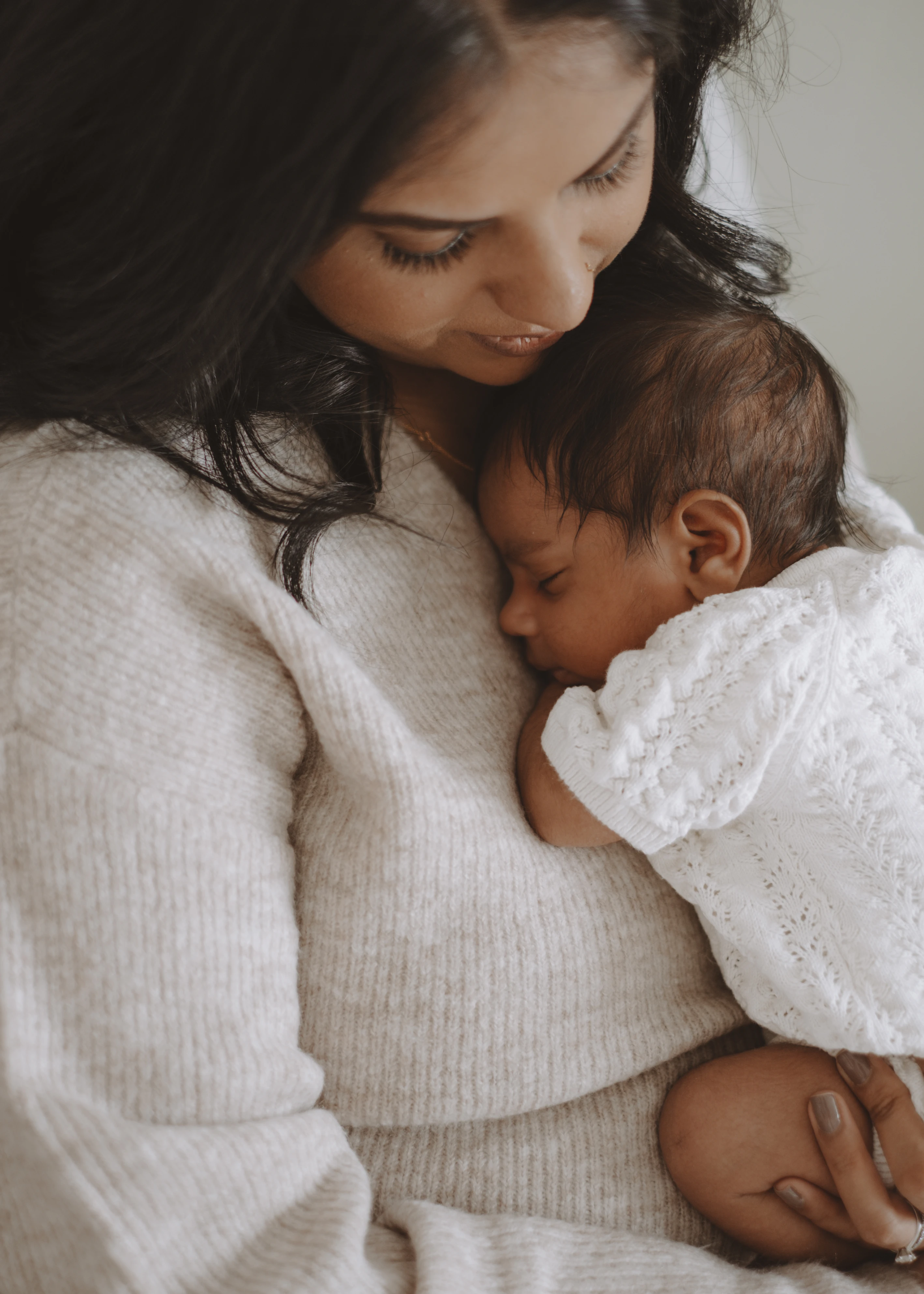 Newborn baby photography in Walthamstow, London by Rhiannon Emma